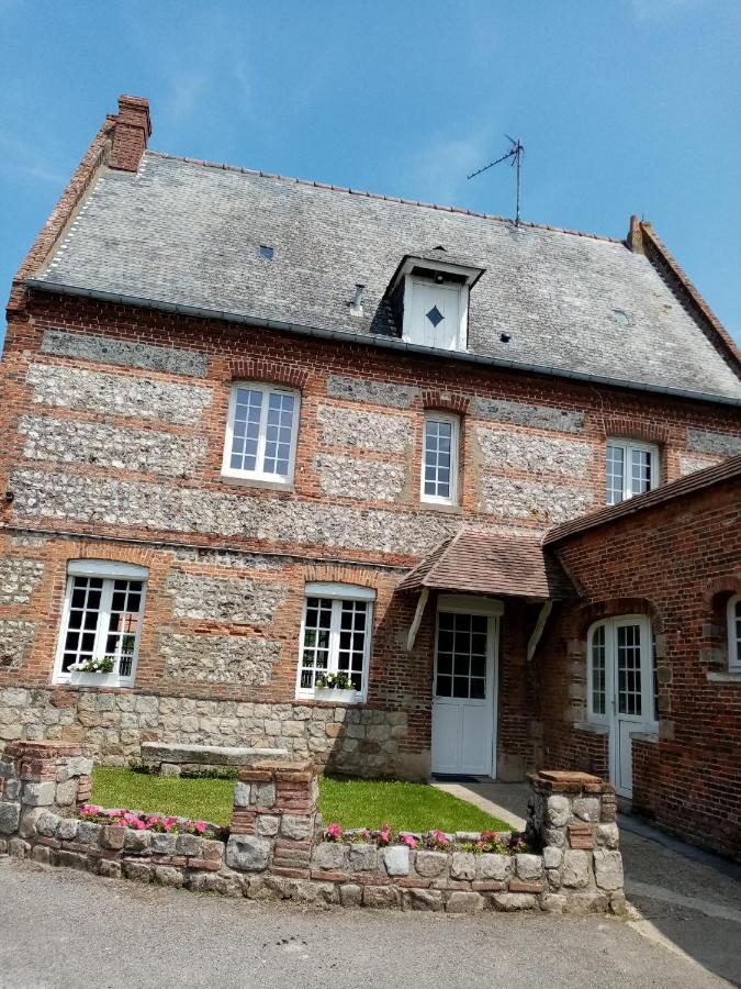 Au Claire De Lune Le Bourg-Dun Екстер'єр фото